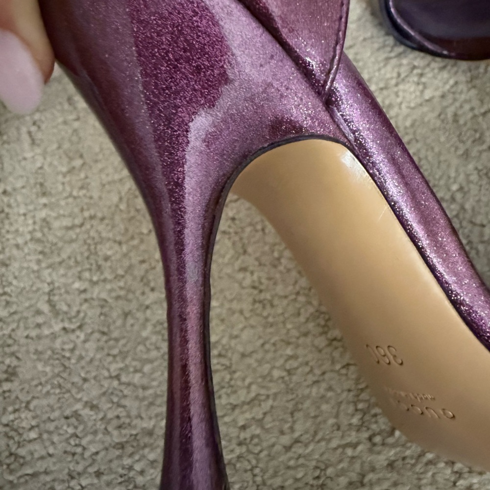Gucci Heels - Picture 5 of 7